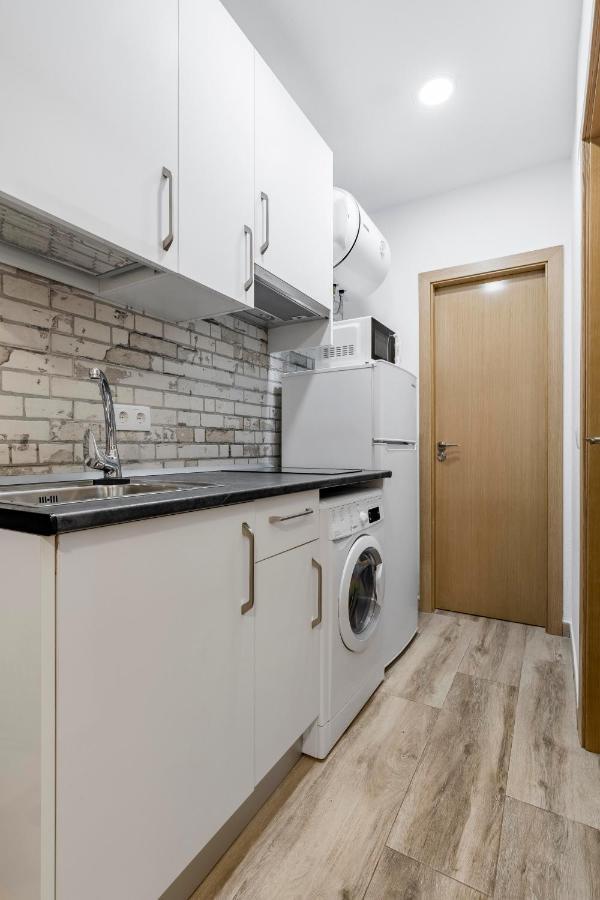 Charming Madrid Numancia Apartment ภายนอก รูปภาพ