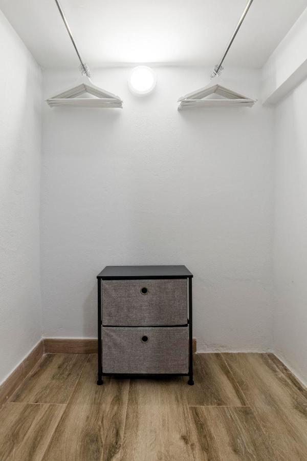 Charming Madrid Numancia Apartment ภายนอก รูปภาพ
