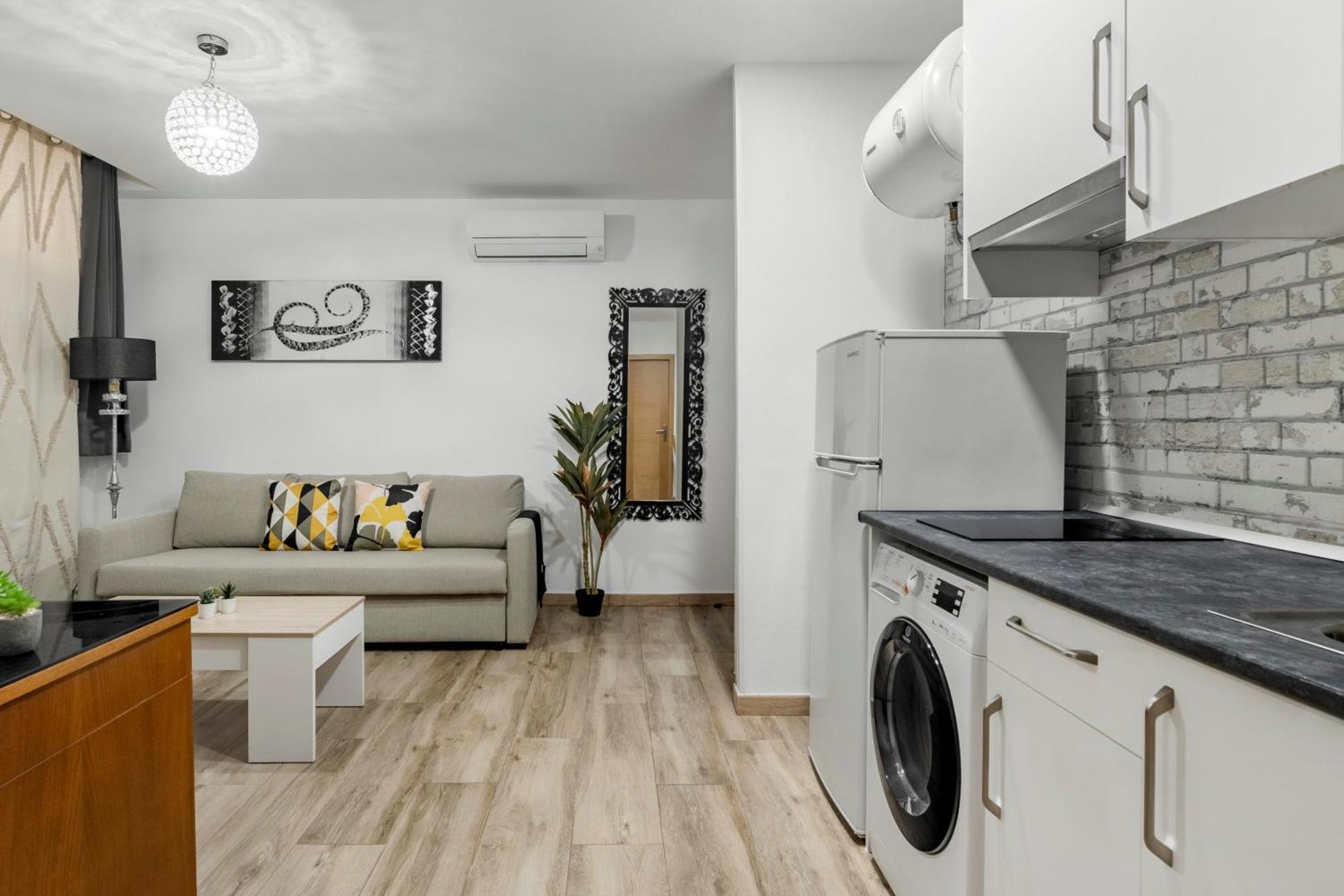 Charming Madrid Numancia Apartment ภายนอก รูปภาพ